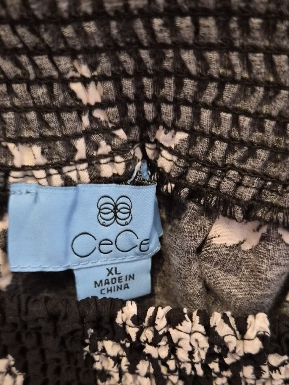 CeCe, Size XL, Black and White Printed Elastic Waist Mini/Midi Skirt,Two Pockets - Picture 2 of 5